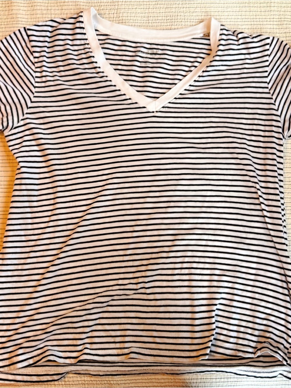 Universal Thread Black and White Striped V-Neck Tee